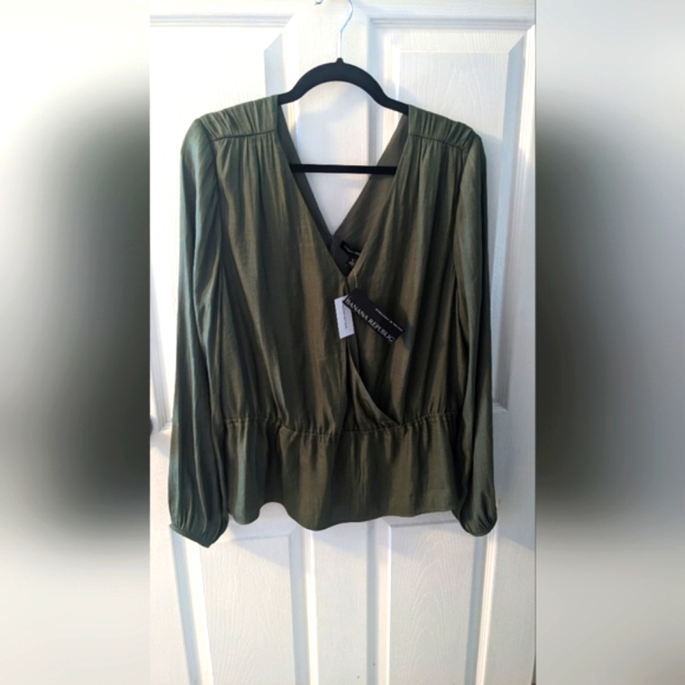 BANANA REPUBLIC Long Sleeve Slouchy Peplum Blouse NWT - Picture 3 of 8
